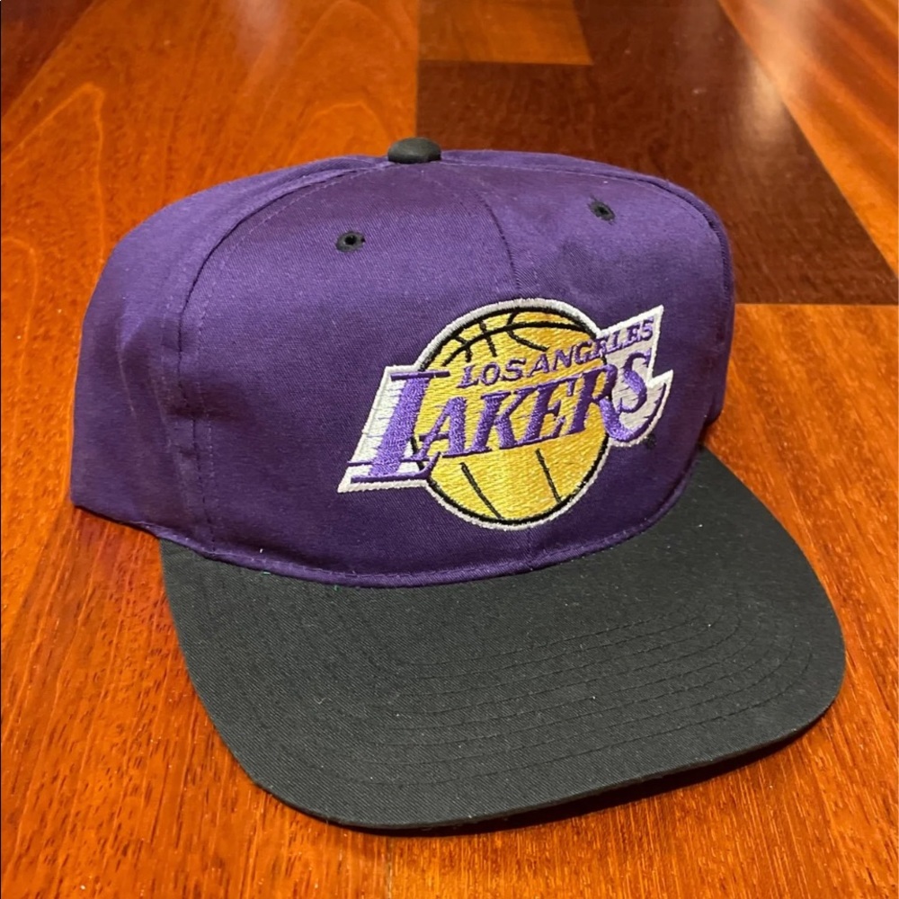 Vintage Los Angeles Lakers snapback hat
